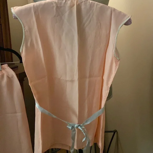Vintage Little Duchess lounge pj set peach silk small crop pant high rise - Picture 2 of 12